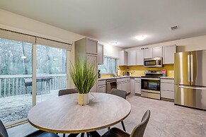 3 Mi to The Woodlands: Warm & Welcoming Home!