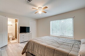 3 Mi to The Woodlands: Warm & Welcoming Home!