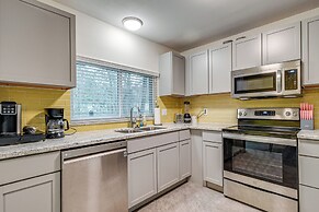 3 Mi to The Woodlands: Warm & Welcoming Home!