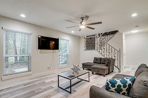 3 Mi to The Woodlands: Warm & Welcoming Home!