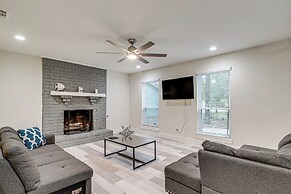 3 Mi to The Woodlands: Warm & Welcoming Home!