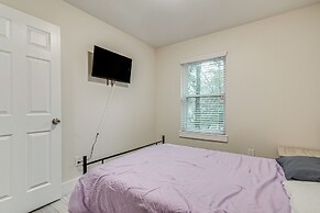 3 Mi to The Woodlands: Warm & Welcoming Home!