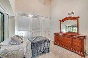 12 Mi to Downtown Dallas: Irving Condo w/ Balcony