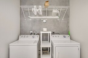 4 Mi to Shore: Family Home in Daytona Beach