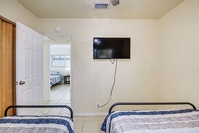 4 Mi to Shore: Family Home in Daytona Beach