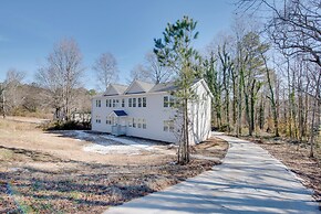 3 Mi to Six Flags: Atlanta Area Apartment