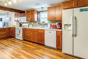 1 Mi to IU: Hoosier Home w/ Fire Pit & Fenced Yard