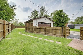 1 Mi to IU: Hoosier Home w/ Fire Pit & Fenced Yard