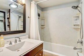 1 Mi to IU: Hoosier Home w/ Fire Pit & Fenced Yard