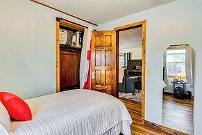 1 Mi to IU: Hoosier Home w/ Fire Pit & Fenced Yard