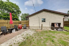 1 Mi to IU: Hoosier Home w/ Fire Pit & Fenced Yard