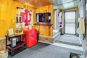 1 Mi to IU: Hoosier Home w/ Fire Pit & Fenced Yard