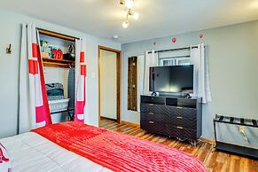 1 Mi to IU: Hoosier Home w/ Fire Pit & Fenced Yard