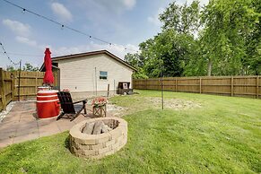 1 Mi to IU: Hoosier Home w/ Fire Pit & Fenced Yard
