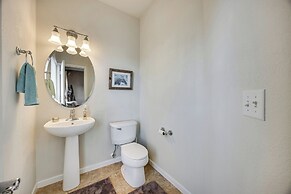 Monument Family Home: Deck & Mountain Views!