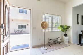 Elegant Retreat Modern Comforts Prime Location