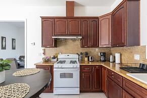 Elegant Retreat Modern Comforts Prime Location