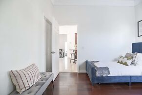 Elegant Retreat Modern Comforts Prime Location