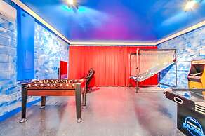 16239 7BR Stunning Home For Your Family Vacation