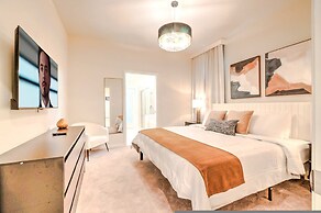 16239 7BR Stunning Home For Your Family Vacation