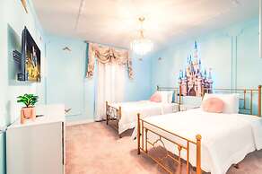 16239 7BR Stunning Home For Your Family Vacation