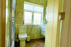 1b-sleeps4-freeparking-pets-wifi-london