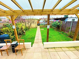 1b-sleeps4-freeparking-pets-wifi-london