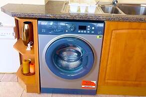 1b-sleeps4-freeparking-pets-wifi-london