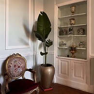Maison Maxim De Lesseps