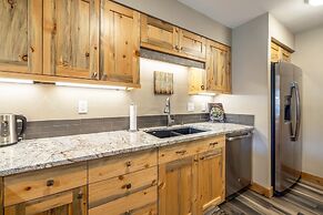 Quicksilver 1636 3-bedroom w/ balcony,pool,hot tub 3 Condo