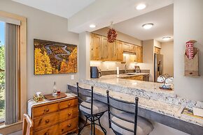 Quicksilver 1636 3-bedroom w/ balcony,pool,hot tub 3 Condo