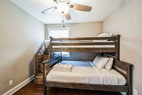 Charming Belmont Heights Oasis 4 Bedroom Home