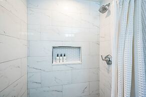 Charming Belmont Heights Oasis 4 Bedroom Home