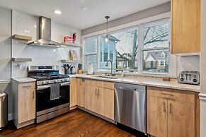 Charming Belmont Heights Oasis 4 Bedroom Home