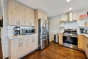 Charming Belmont Heights Oasis 4 Bedroom Home