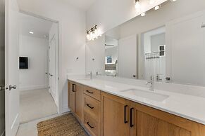 Villa #29 At Bloomington Country Club 4 Bedroom Townhouse