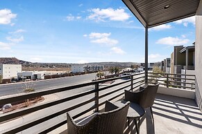 Villa #27 At Bloomington Country Club 4 Bedroom Townhouse