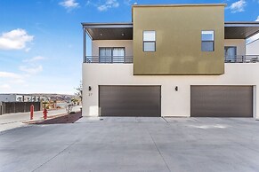 Villa #27 At Bloomington Country Club 4 Bedroom Townhouse