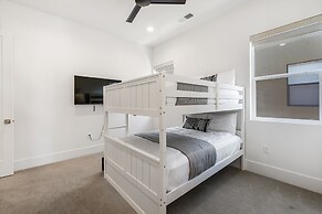 Villa #28 At Bloomington Country Club 4 Bedroom Townhouse