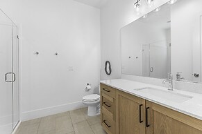 Villa #28 At Bloomington Country Club 4 Bedroom Townhouse