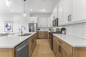 Villa #28 At Bloomington Country Club 4 Bedroom Townhouse