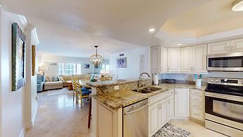 Sandarac 502b: Beachfront 3br Condo W/ Pool & Views 3 Bedroom Condo