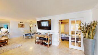 Sandarac 502b: Beachfront 3br Condo W/ Pool & Views 3 Bedroom Condo