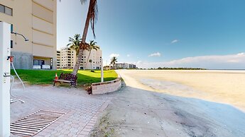 Sandarac 502b: Beachfront 3br Condo W/ Pool & Views 3 Bedroom Condo