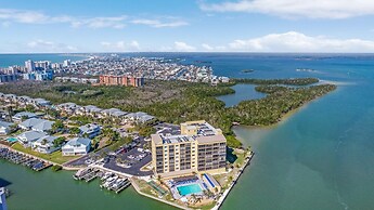 Winward Point Unit 211 2 Bedroom Condo