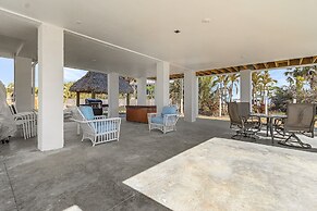 118 Fairweather Ln - Brand New 4 Bed+den/4.5 Bath Home W.hot Tub 4 Bed