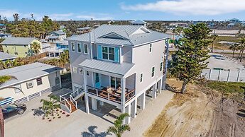 118 Fairweather Ln - Brand New 4 Bed+den/4.5 Bath Home W.hot Tub 4 Bed