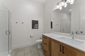 Villa #12 At Bloomington Country Club 4 Bedroom Townhouse