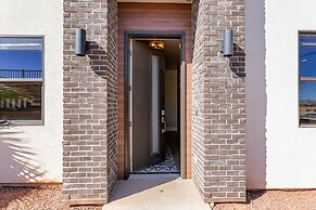 Villa #01 At Bloomington Country Club 3 Bedroom Condo