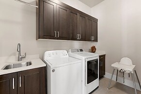 Villa #01 At Bloomington Country Club 3 Bedroom Condo